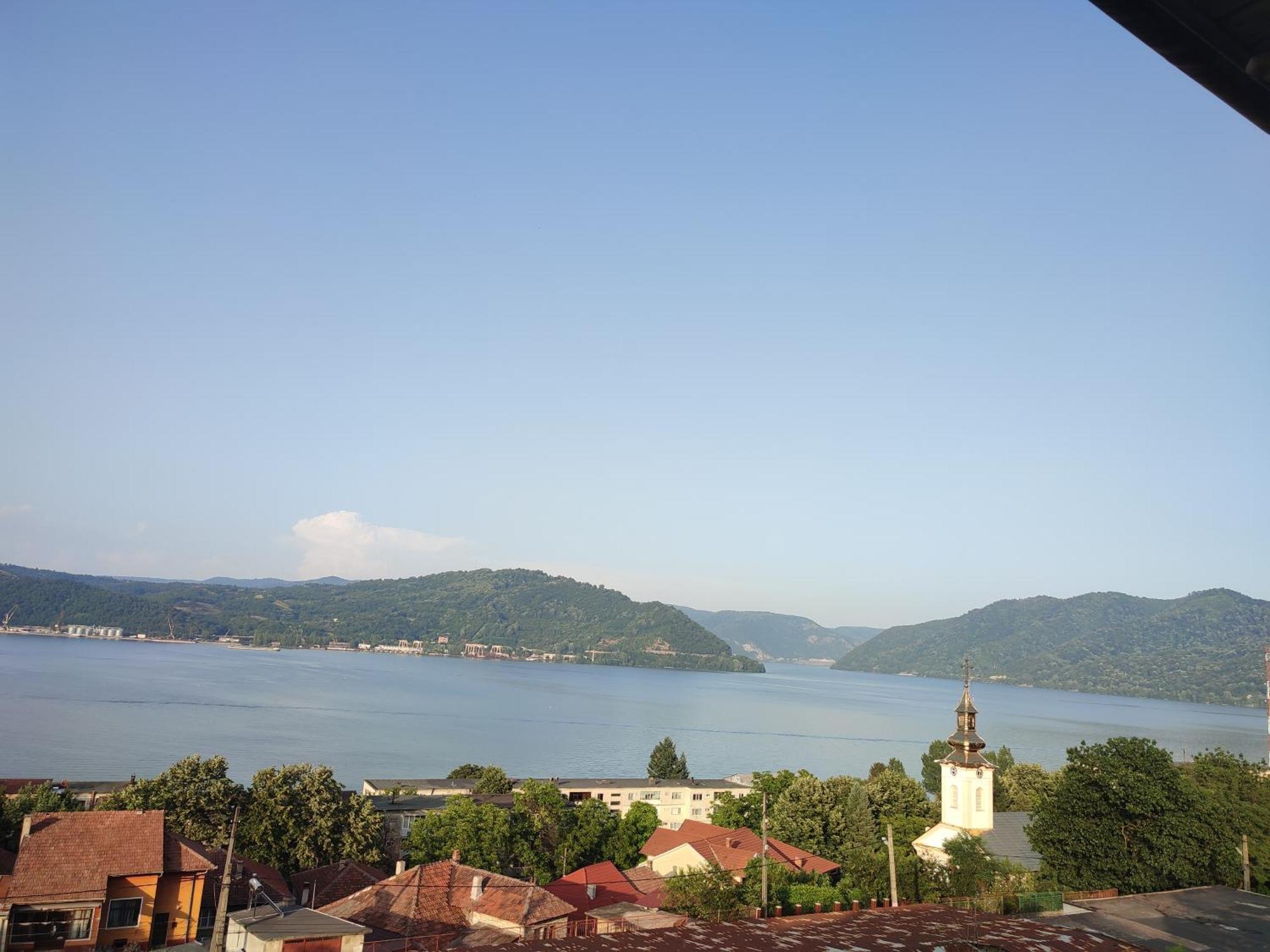 Casa Rebeca Hotell Orşova Eksteriør bilde